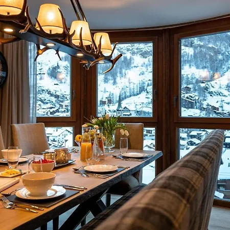 Riede With Spectacular Matterhorn Views 度假居